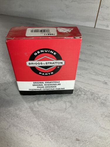 NOS Genuine Briggs & Stratton 796611 Float Bowl OEM (6922781294775)